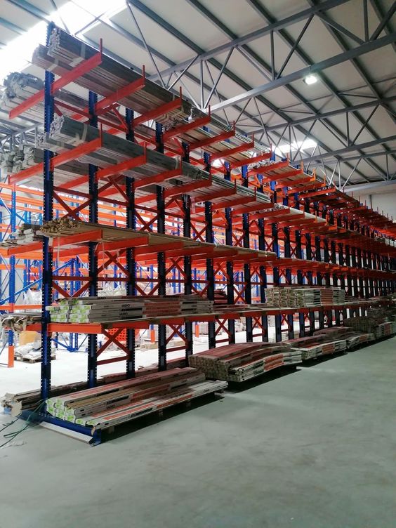 CANTILEVER RACKING SYSTEM UNTUK WAREHOUSE PABRIK