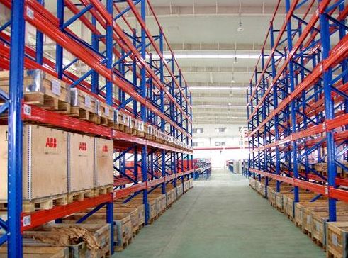 WAREHOUSE HEAVY DUTY STORAGE RACKS UNTUK GUDANG INDUSTRI