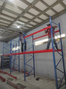 RAK GUDANG HEAVY DUTY / RAK BESI WAREHOUSE BESAR TIPE RR-1000, KEKUATAN 1000 KG / LEVEL SHELVING, PEMASANGAN DI PANTAI INDAH KAPUK (PIK) JAKARTA UTARA OLEH TIM RAJA RAK INDONESIA | RAJARAKGUDANG.CO.ID & RAKGUDANGHEAVYDUTY.COM