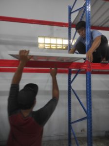 RAK GUDANG HEAVY DUTY / RAK BESI WAREHOUSE BESAR TIPE RR-1000, KEKUATAN 1000 KG / LEVEL SHELVING, PEMASANGAN DI PANTAI INDAH KAPUK (PIK) JAKARTA UTARA OLEH TIM RAJA RAK INDONESIA | RAJARAKGUDANG.CO.ID & RAKGUDANGHEAVYDUTY.COM