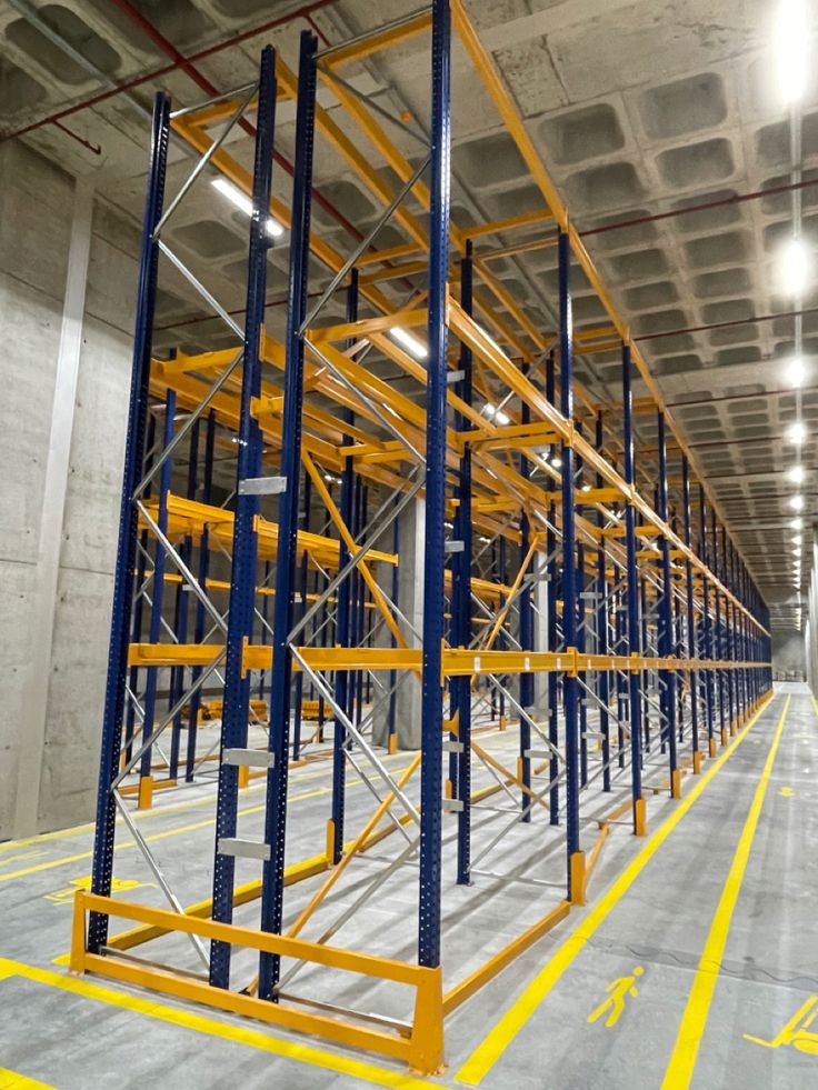 HEAVY DUTY RACKING SYSTEM FOR BIG WAREHOUSES