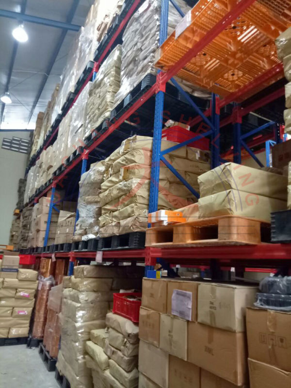 Rak Pallet Besi Gudang Ukuran Besar Tipe RR-2000 Heavy Duty Racking, Kekuatan 2- 5 Ton per Level, Maksimal 10 Ton Per Unit, Cocok untuk Rak Warehouse Skala Pabrik / Industri
