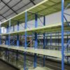 RAK BESI GUDANG MEDIUM DUTY SUSUN SERBAGUNA TIPE RR-500, 4 LEVEL, KAPASITAS (KEKUATAN) LOAD MAX 500KG/LEVEL SHELVING ATAU 2 TON PER UNIT | UKURAN PxL (200x60 CM) x Tinggi (200,250,300 CM) | RAJA RAK GUDANG | KIRIM KE SELURUH INDONESIA