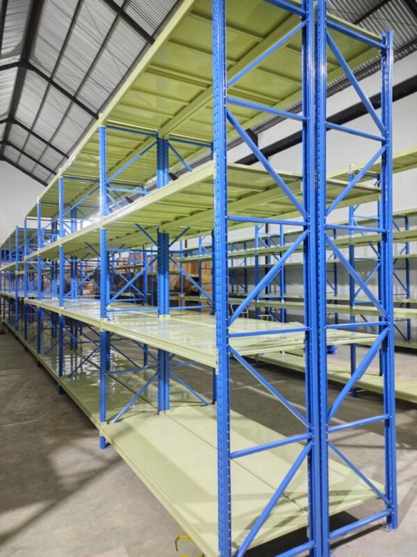 RAK BESI GUDANG MEDIUM DUTY SUSUN SERBAGUNA TIPE RR-500, 4 LEVEL, KAPASITAS (KEKUATAN) LOAD MAX 500KG/LEVEL SHELVING ATAU 2 TON PER UNIT | UKURAN PxL (200x60 CM) x Tinggi (200,250,300 CM) | RAJA RAK GUDANG | KIRIM KE SELURUH INDONESIA