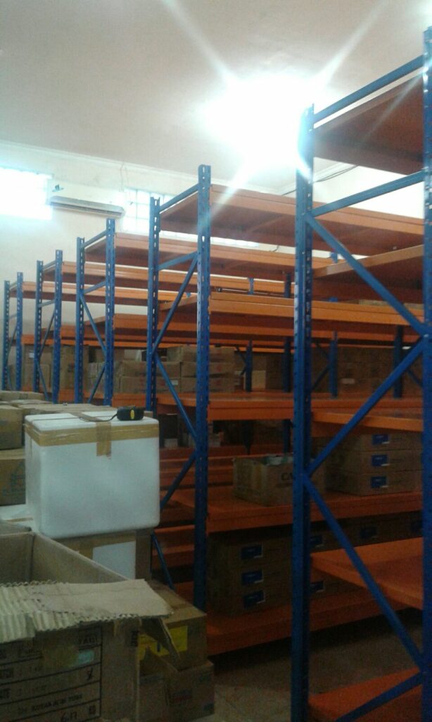 RAK GUDANG MEDIUM DUTY PREMIUM / LONG SPAN RACKING TIPE SJP-700 | KEKUATAN / KAPASITAS HINGGA 700 KG/LEVEL SHELVING ATAU LOAD MAX 4 TON / UNIT RAK, TERSEDIA 4 UKURAN PILIHAN DENGAN WARNA CUSTOM, SISTEM KNOCK DOWN