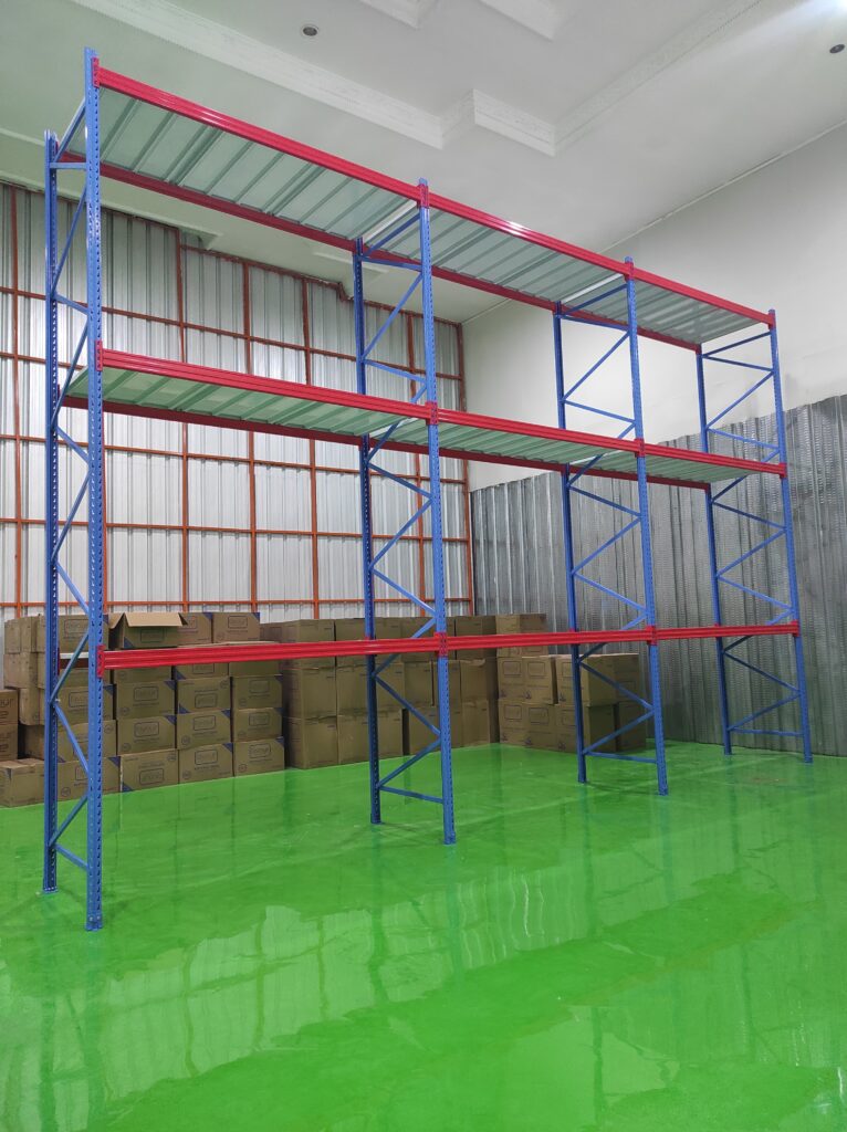 Rak Besi Gudang Heavy Duty Ukuran Besar / Rak Industri Pabrik Warehouse Pergudangan Tipe RR-1000 Kapasitas 1 Ton / Level di Kota Bandung | Rajarakgudang.co.id & Rajarakbesi.id | Raja Rak Gudang