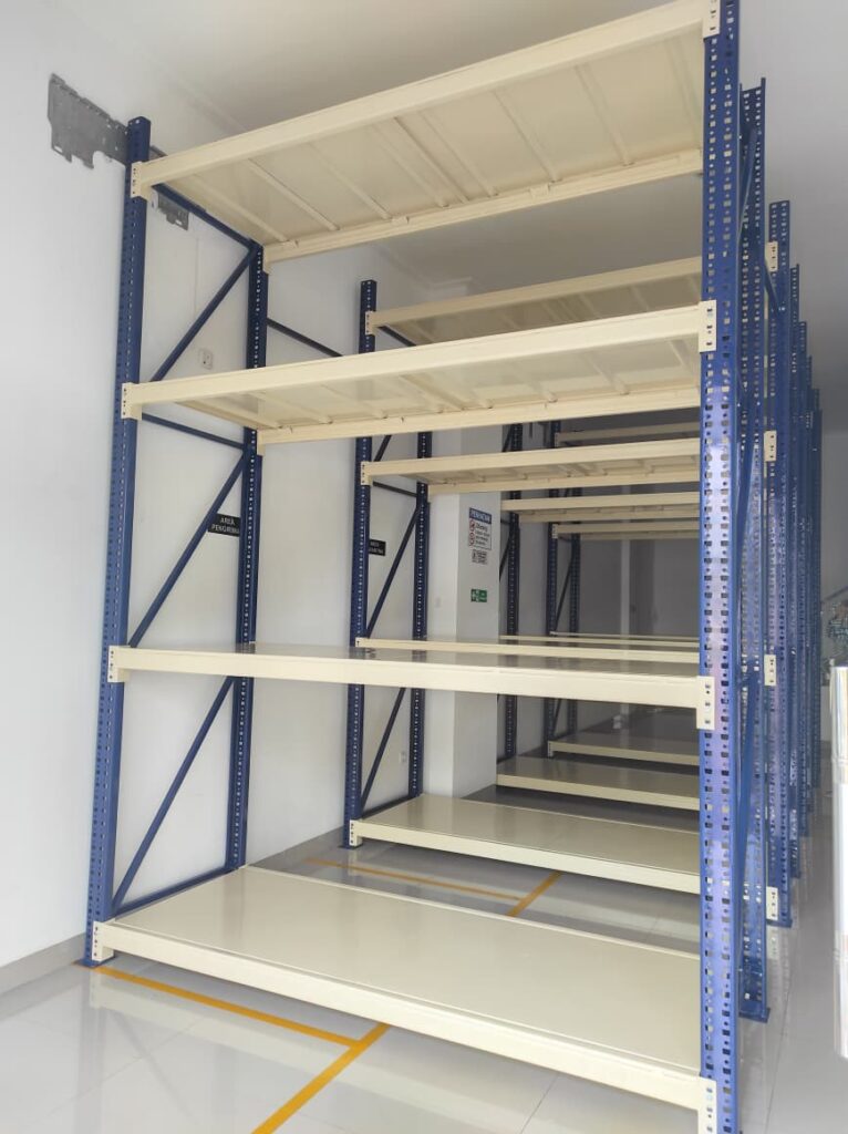 Rak Besi Gudang Heavy Duty Kapasitas 1 Ton Ukuran 230x90x350 cm di PIK-Jakarta Utara oleh Tim RAJA RAK GUDANG