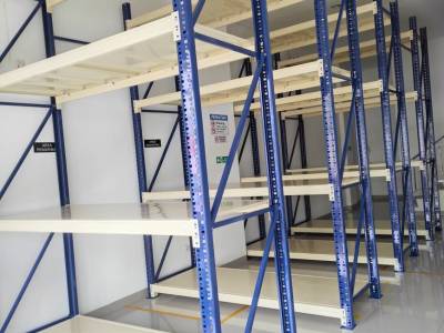 Rak Besi Gudang Heavy Duty Kapasitas 1 Ton di PIK-Jakarta Utara