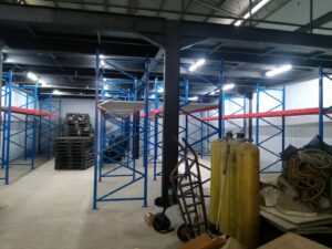 Pemasangan Rak Besi Gudang Heavy Duty Tipe RR-1000 Kapasitas 1 Ton / Level, Ukuran 240x100x300 cm, di Penjaringan, Jakarta Utara oleh Tim RAJA RAK GUDANG | Rajarakgudang.co.id & Rakgudangheavyduty.com