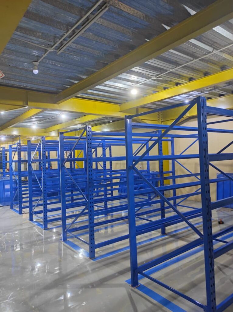 Rak Besi Gudang Susun Light Duty Tipe ZA-300 Ukuran 150x100x200 Cm Warna Full Biru di PLN UP2D Cempaka Putih - Jakarta Pusat oleh Tim RAJA RAK GUDANG (RAJARAKGUDANG.CO.ID)