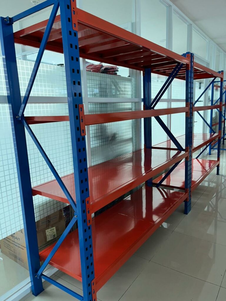 PEMASANGAN RAK BESI GUDANG SUSUN MEDIUM DUTY TIPE ZA-500 DI PERTAMINA PLUMPANG – JAKUT OLEH TIM RAJA RAK GUDANG