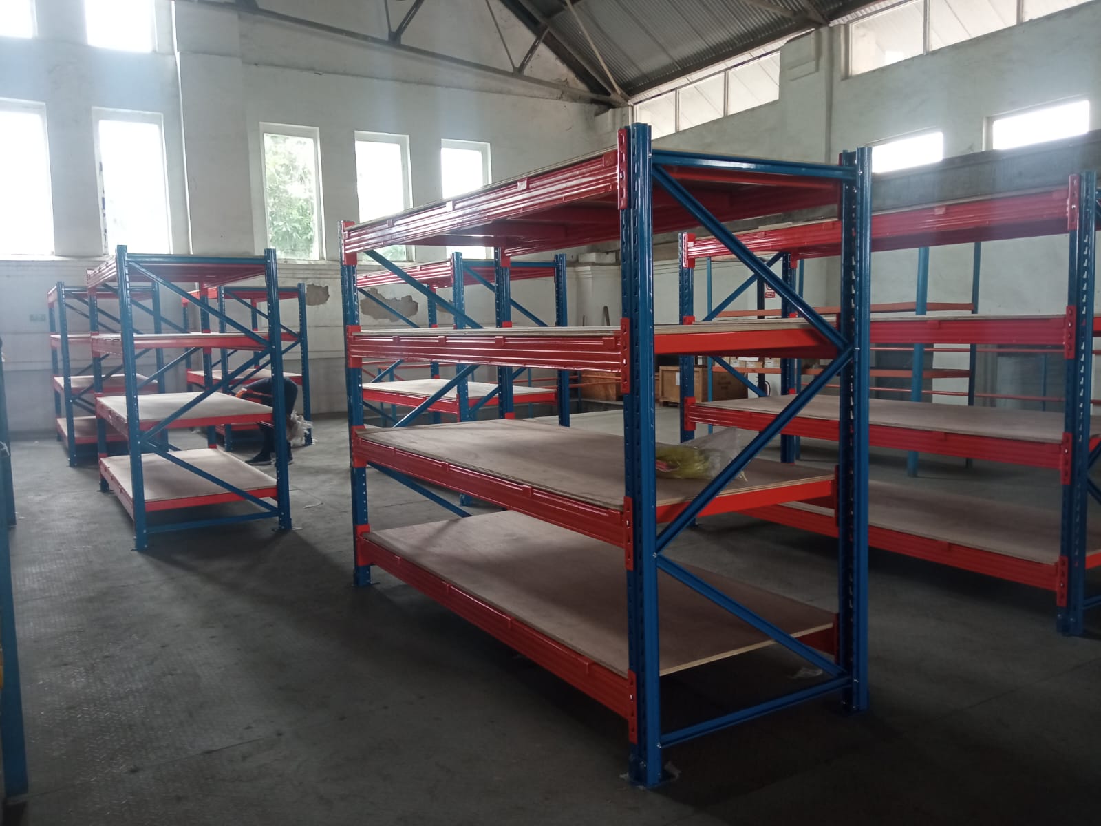 RAK BESI GUDANG SUSUN HEAVY DUTY DI GUDANG KAI PURWAKARTA OLEH TIM RAJA RAK GUDANG | RAJARAKGUDANG.CO.ID - RAJARAKBESI.ID