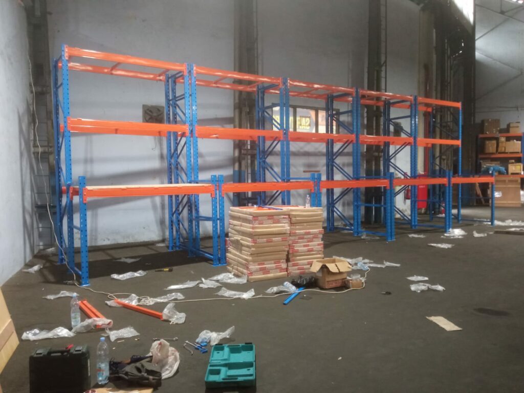 RAK BESI GUDANG HEAVY DUTY, KIRIM & PASANG DI YOGYAKARTA OLEH TIM RAJA RAK GUDANG